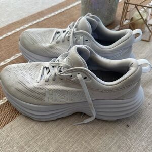 Hoka Bondi 8